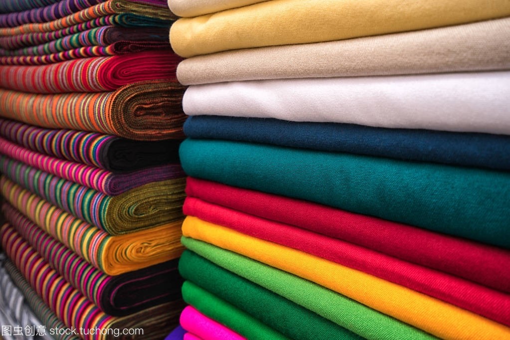 五顏六色的布料在厄瓜多爾